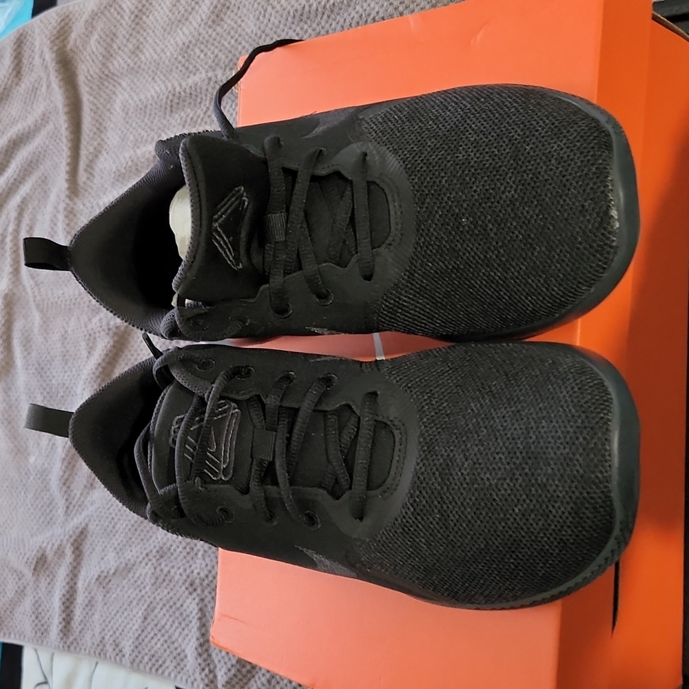 men sneakers